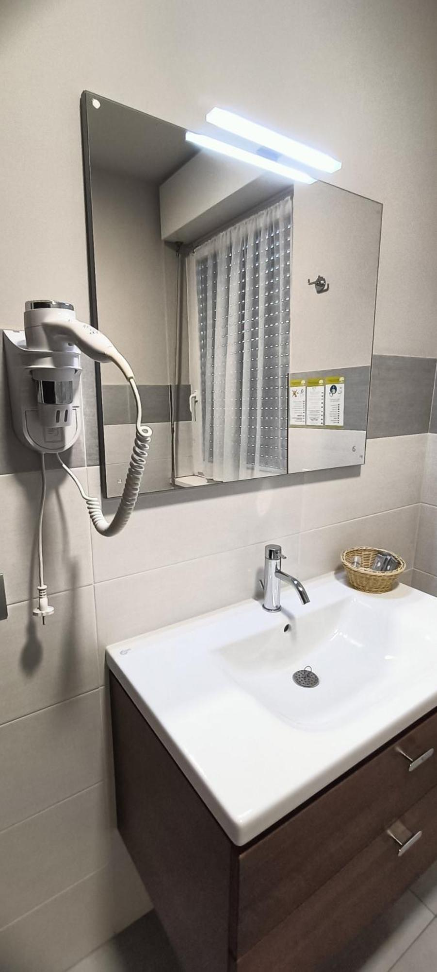 Millaenya Inn Entratico Exteriör bild
