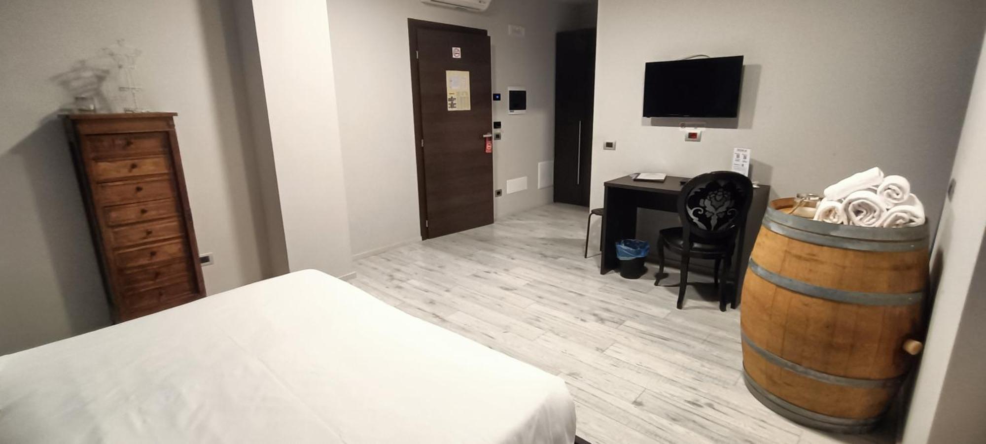 Millaenya Inn Entratico Exteriör bild