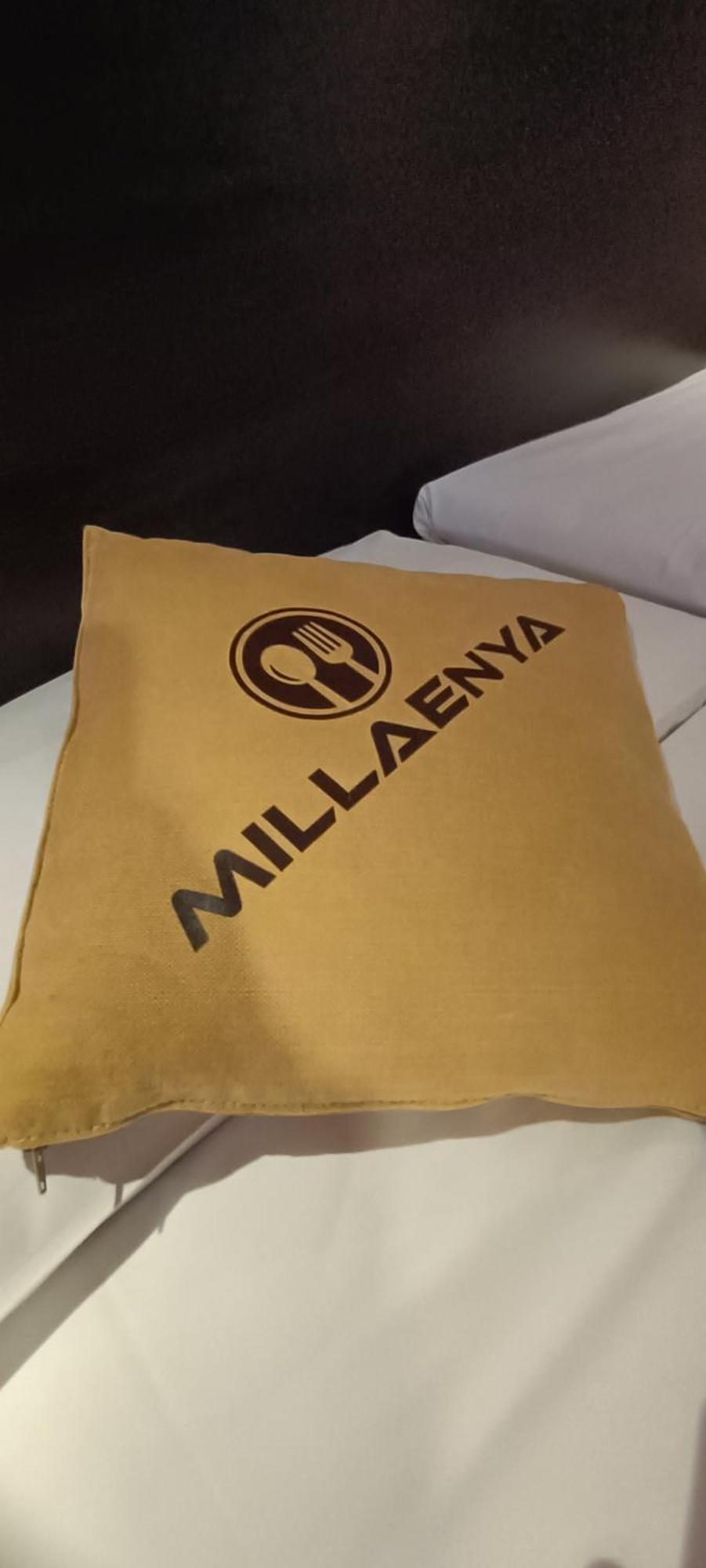Millaenya Inn Entratico Exteriör bild