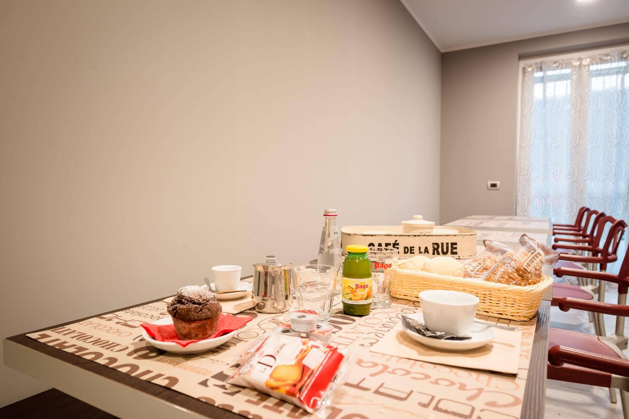 Millaenya Inn Entratico Exteriör bild